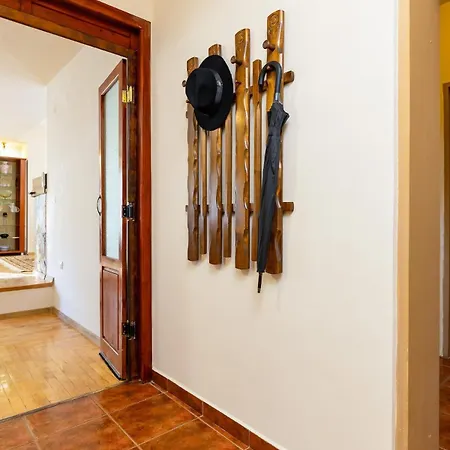 Stancho's House 3br Close To Old Town & Kapana District