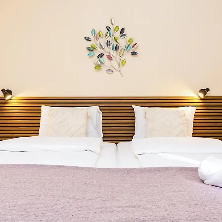 Stancho's House 3br Close To Old Town & Kapana District Apartment *