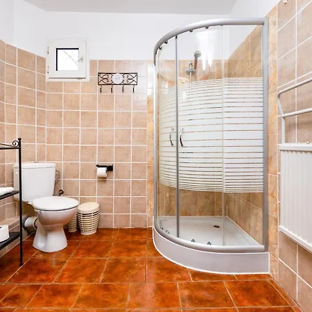 Stancho's House 3br Close To Old Town & Kapana District *