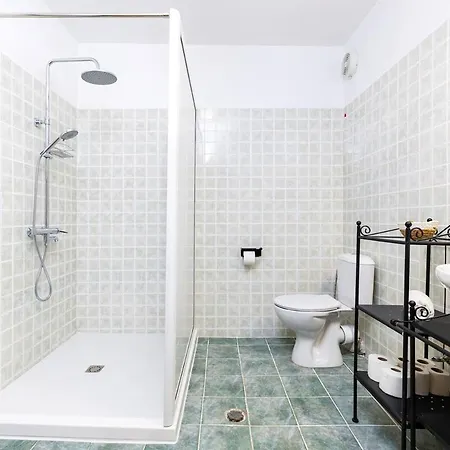 Stancho's House 3br Close To Old Town & Kapana District *