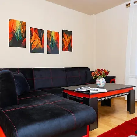 Stancho's House 3br Close To Old Town & Kapana District Apartment