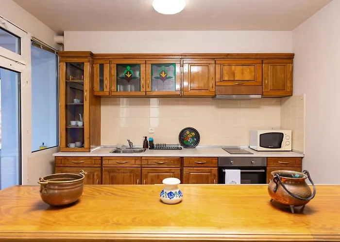 Stancho's House 3br Close To Old Town & Kapana District