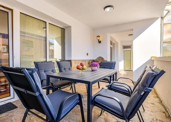 Stancho's House 3br Close To Old Town & Kapana District Lägenhet Plovdiv