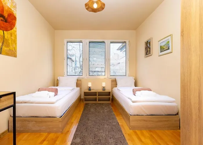 Stancho's House 3br Close To Old Town & Kapana District *