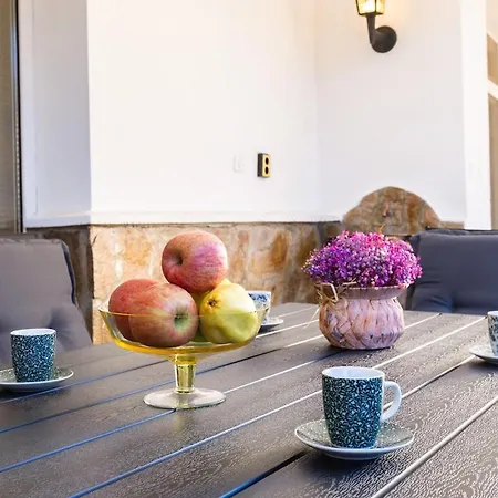 Stancho's House 3br Close To Old Town & Kapana District