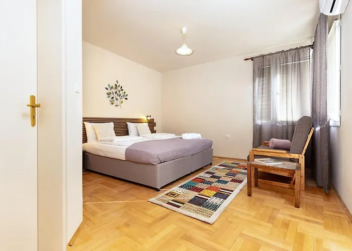 Stancho's House 3br Close To Old Town & Kapana District 公寓