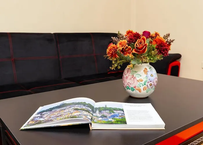 Stancho's House 3br Close To Old Town & Kapana District *