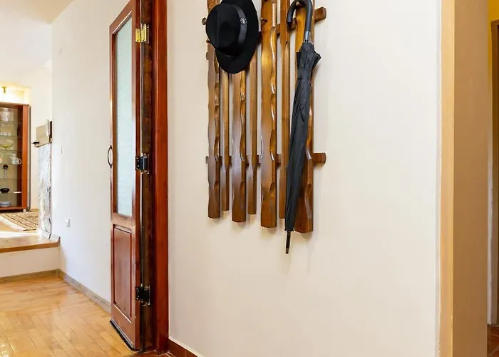 Stancho's House 3br Close To Old Town & Kapana District